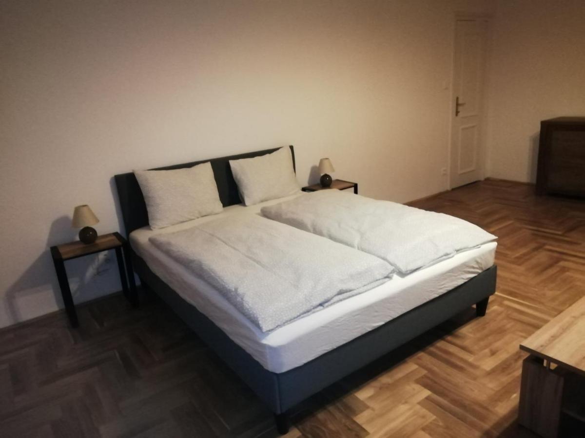 Ferienwohnung Luxury New Cozy Flat At Dob Street Nearby Gozsdu Court Budapest Exterior foto