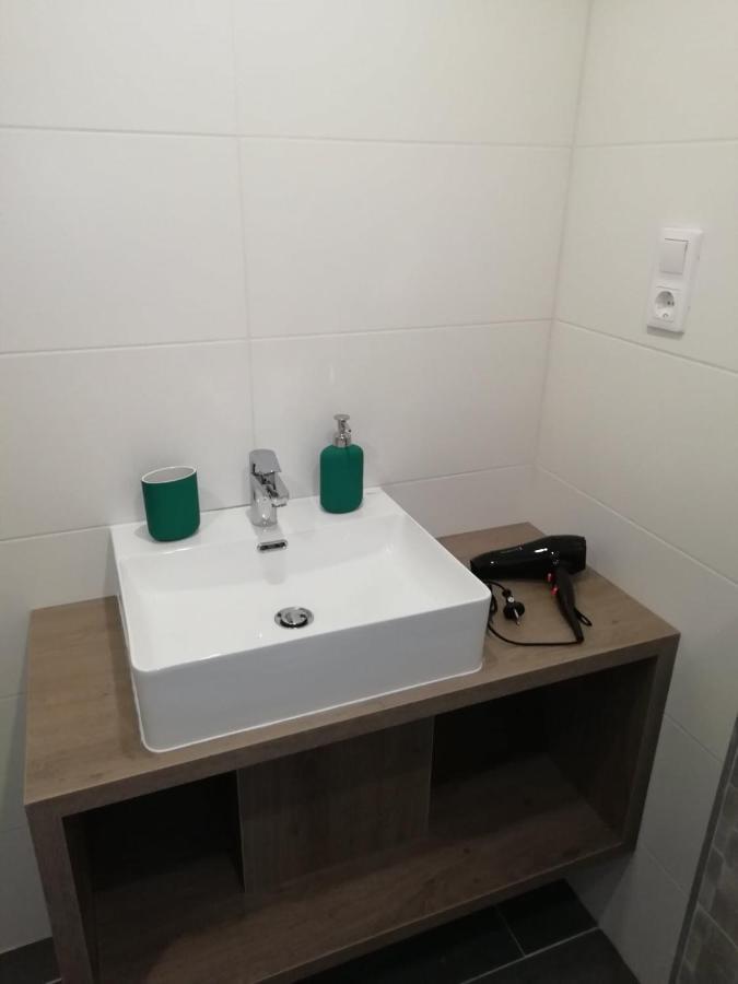 Ferienwohnung Luxury New Cozy Flat At Dob Street Nearby Gozsdu Court Budapest Exterior foto